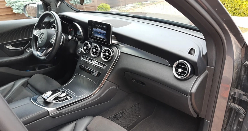 Mercedes-Benz GLC cena 146000 przebieg: 92000, rok produkcji 2017 z Pabianice małe 326